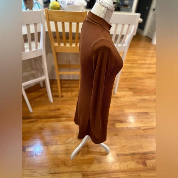💜 5 for $25 or 3 for $18 Altar’d State brown turtleneck long sleeve dress - Picture 6 of 7
